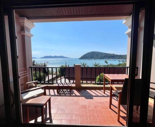 Bang Bao Bay Apartamento | Panoramic sea view, 1 bed flat