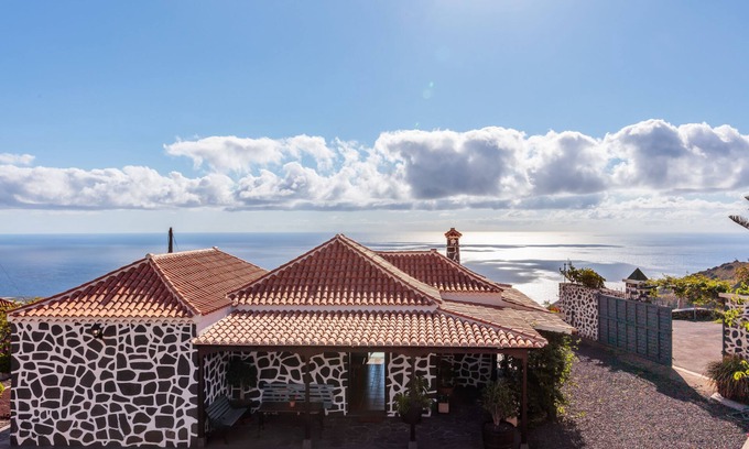 Villa de Mazo Casa | Vistas panorámicas y zona ideal para descansar y ver la isla de La Palma