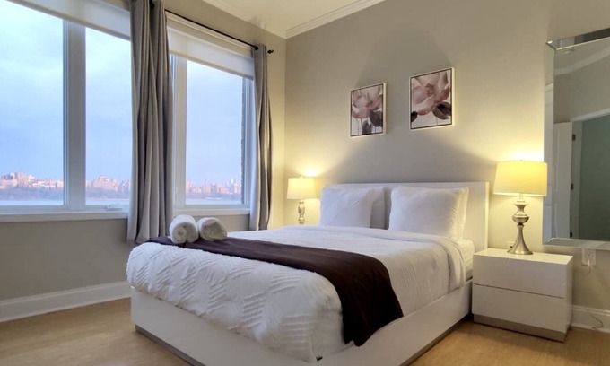 Edgewater Apartamento | Panoramic water view , 10 min to manhattan on the river amazing D