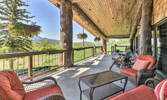 Paonia Apartamento | Paonia Apartment w/ Deck + Stunning Mountain Views