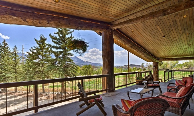 Paonia Apartamento | Paonia Apt. en Working Farm w / Deck & Mtn. ¡Puntos de vista!