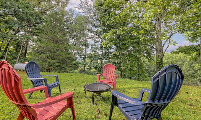 Mountain City Casa | Papa's Place | 10 min Black Rock Mountain | Peaceful & Private | Dogs Welcome!