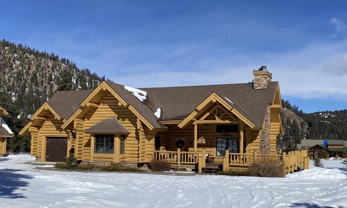 South Fork Casa | Papa's Place