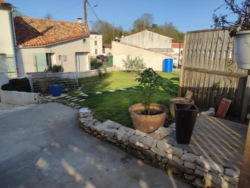 Mauze-sur-le-Mignon Casa | Papillon de la peroterie