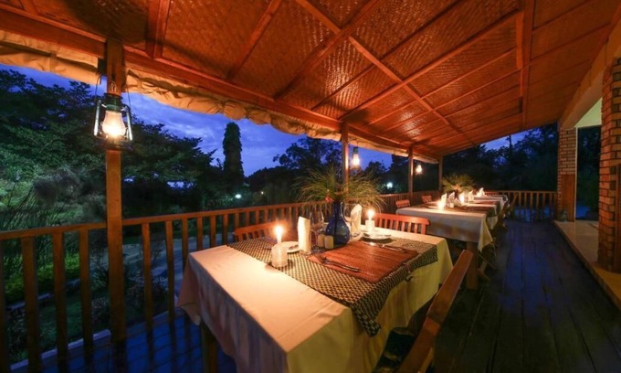 Entebbe Casa | Papyrus Guest House
