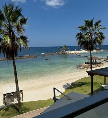Maria Chiquita Apartamento | Paraíso Frente al Mar en Playa Escondida