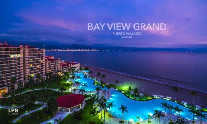 Marina Vallarta Apartamento | Paradise apartment, private beach condo Bay View Grand