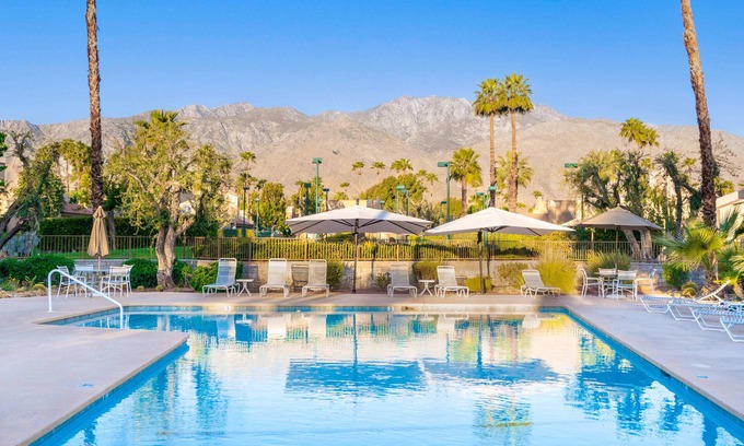 Araby Condominio | Paradise at the Pointe