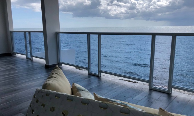 Guanajibo Apartamento | Paradise Beachfront Villa, 3 bedroom/2bath, walk to beach, WiFi, full A/C, kayak