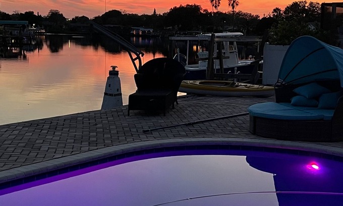 Forest Hills Casa | Paradise!Canal-River front heated pool house with Gulf ofMexico access.Remodeled