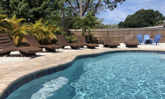 Bradenton Casa | Paradise Cove: una escapada perfecta a la playa con piscina privada climatizada.