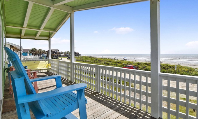 Spanish Grant Casa | Paradise Found | Beachfront, Steps from the Beach!