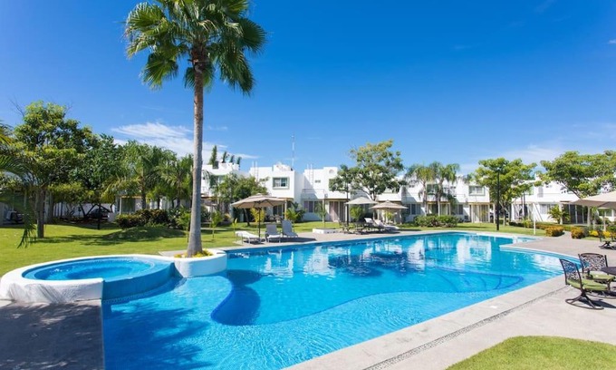Valle Dorado Casa | Casa paradisíaca con piscina, playa a 10 min CTE14