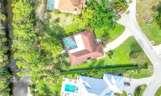 Palm River Estates Casa | Paradise house on channel 10 minutes to the beach