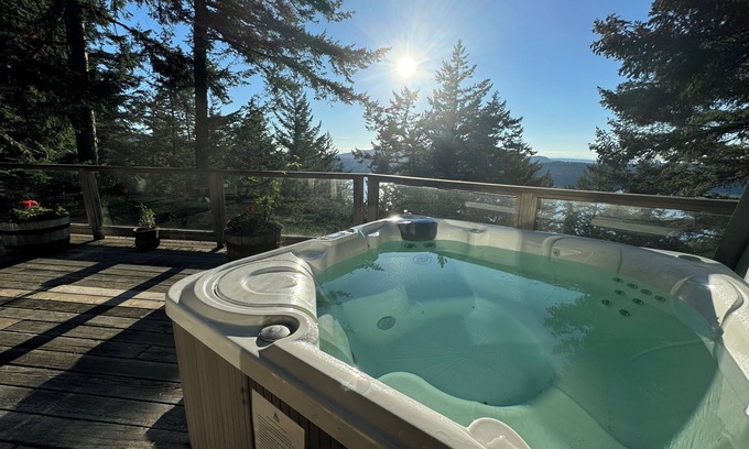 Rosario Casa | Paradise in Forest setting w/ Ocean views, hot tub, close to town & Hiking