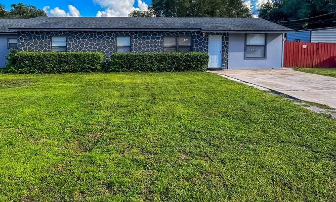 Edgewood Casa | Paradise in-law suite by universal