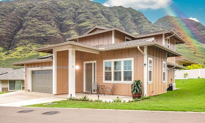 Makaha Valley Casa | PARADISE MAHALO! Oahu Ocean View Family Retreat Sleeps 14 Million Dollar View!