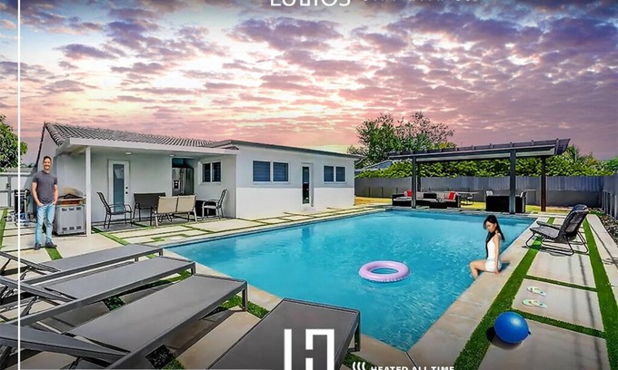 Coral Terrace Casa | Paradise Near MIA: Pool, BBQ & Playground