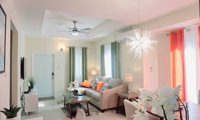 Lucea Casa | Paradise Oasis at Oceanpointe (btw Montego Bay and Negril)