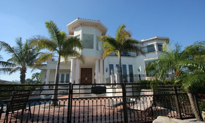 Longboat Key Casa | Jessmyth Raíces: 4 BR + Den / 4. 5 BA Casa en Longboat Key por RVA, para 8 personas
