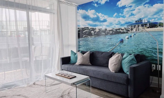 Innisfil Condominio | Paradise Retreat at Friday Harbour: Contemporary 1-Bedroom Condo!