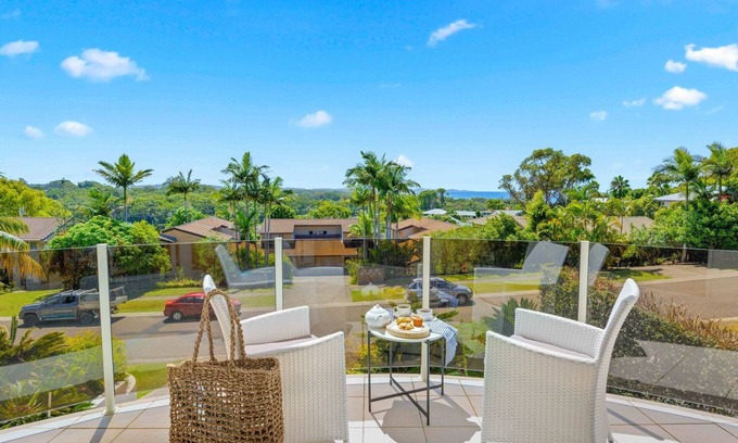 Bonny Hills Casa | Paradise View - coastal townhouse Bonny Hills