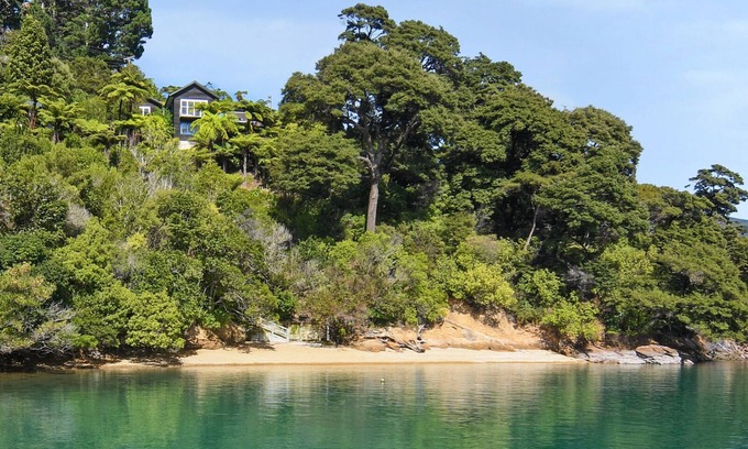 Ngakuta Bay Casa | PARADISE VIEW - MOMORANGI BAY HOLIDAY HOME in Ngakuta Bay