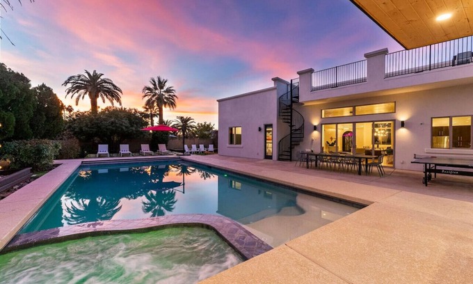 Paradise Valley Village Casa | Paradise Villa: Modern Luxe Home