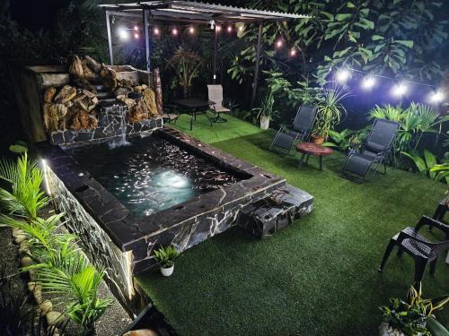 La Fortuna Chalet De Esquí | ParadiseTropical Garden Cabin with private jacuzzi