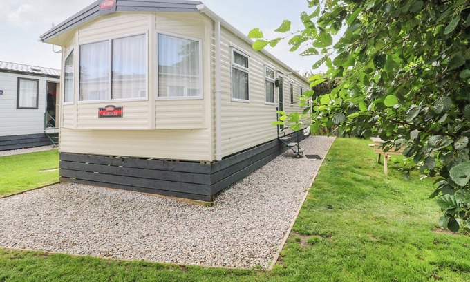 Hayle Casa | PARBOLA 18, pet friendly, with pool in Gwinear