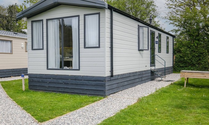 Hayle Casa | PARBOLA 2, pet friendly, with pool in Gwinear