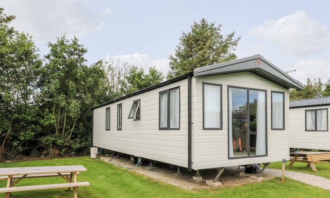 Hayle Casa | PARBOLA 22, family friendly, with pool in Gwinear
