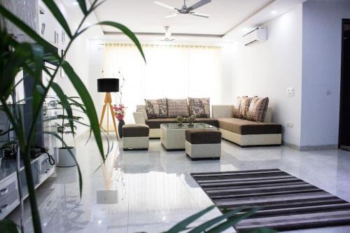 Sushant Lok Apartamento | Parfait Street 3Bhk Service Apartment Near Fortis