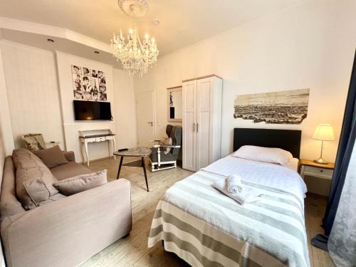 Altendorf Apartamento | Paris Suite für 4 mit Küche und WIFI