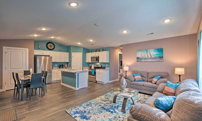 Park City Casa | 'Park City on the Water' Townhome w/ Hot Tub!
