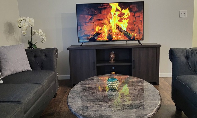 Park City Casa | Park City Sunflower with King beds and In-Unit Laundry.