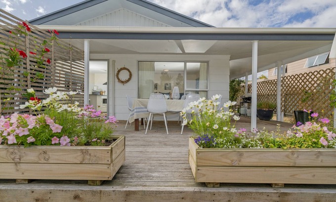 Whangamata Cabaña | Park Drive - Whangamata Holiday Home