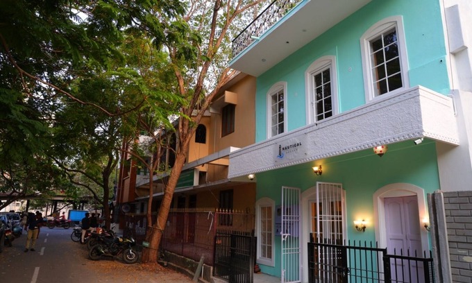 White Town Villa | Park & Explore! 5min to beaches, 8min to food, 350yrs history and more on foot..