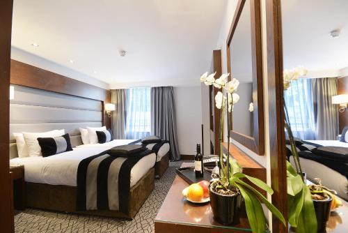 Bayswater Hotel | Park Grand Paddington Court