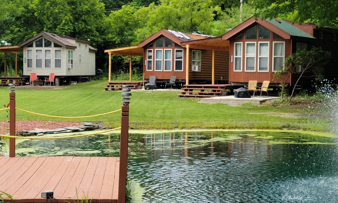 Crown Point Casa | Park Model Rental en Campground.