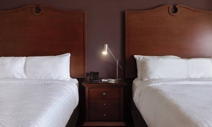 Parker Hotel | Parker Getaway | 1 Unit | Central Mainstreet Location