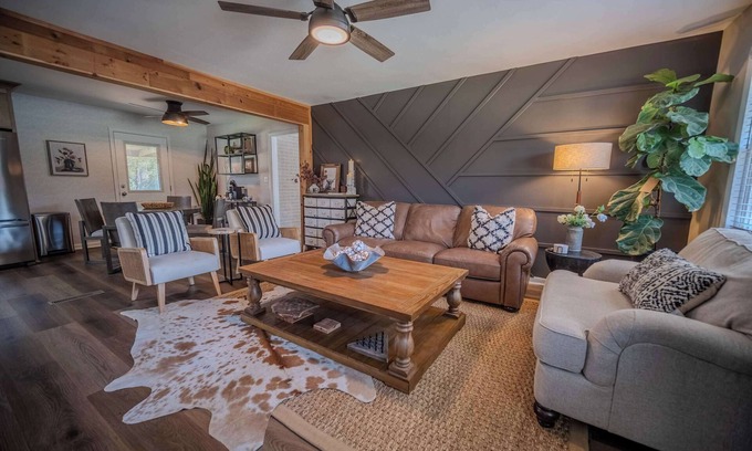 Clarkdale Casa | Parkside Place Entire Home in Acworth