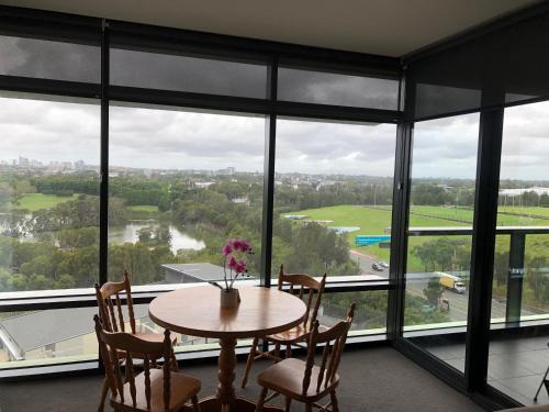 Sydney Olympic Park Apartamento | Parkview Modern Apartment w Parking @ Olympic Park