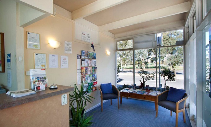 Brunswick Hotel | Parkville Motel