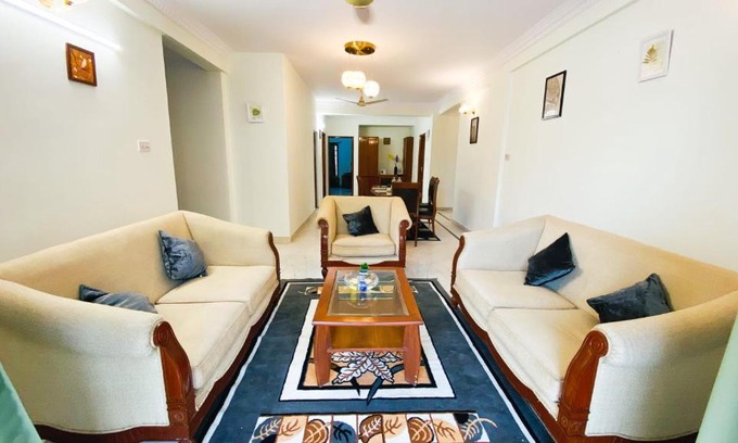 Craig Park Layout Apartamento | Parkway Home by JadeCaps 4bhk MG Road Wifi Kitchen