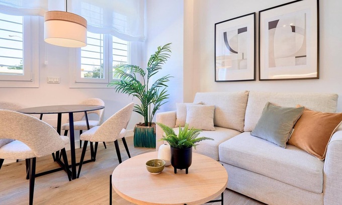 Jardin de la Abadia Apartamento | Parque de Huelin I - iloftmalaga