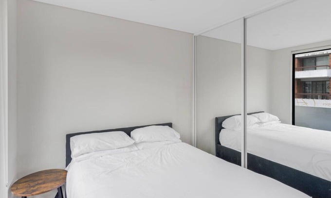 Parramatta Apartamento | Parramatta Gem 2BR 2BA with Private Outdoor Space