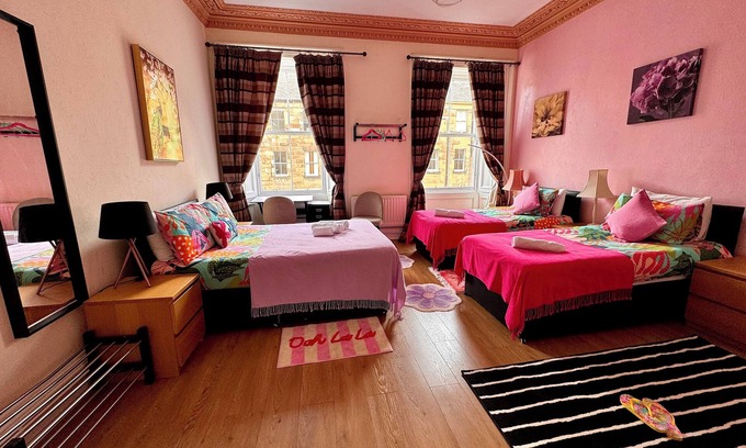 Newington Casa | @part Bernard Rooms
