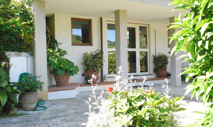 Strettoia Apartamento | Part of asa with garden and pool