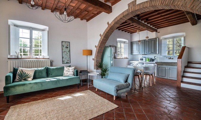 Capannori Apartamento | Apartamento particular en el campo con piscina.